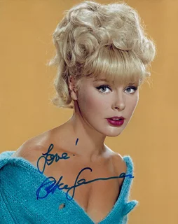 Elke Sommer autograph