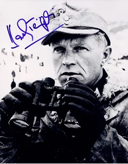 Hardy Kruger autograph
