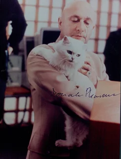 Donald Pleasence autograph