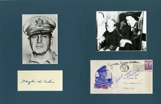 Douglas MacArthur autograph