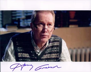 Harry Groener autograph