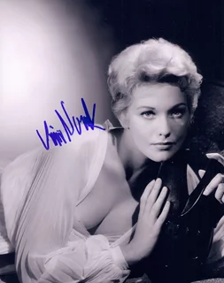 Kim Novak autograph