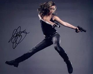 Summer Glau autograph