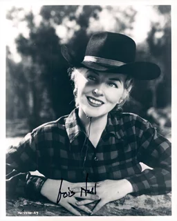 Lois Hall autograph