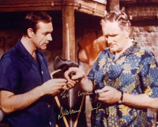 Desmond Llewelyn autograph