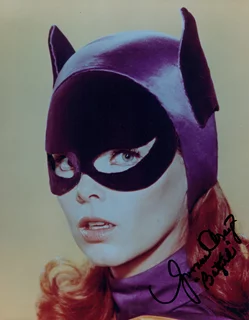 Yvonne Craig autograph