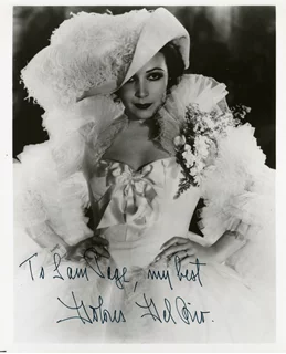 Dolores Del Rio autograph