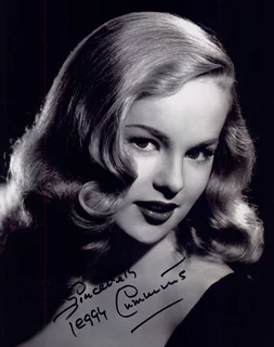 Peggy Cummins autograph