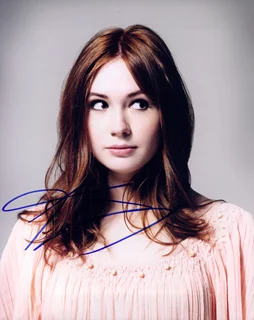 Karen Gillan autograph