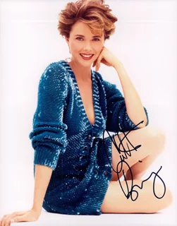 Annette Bening autograph