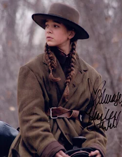Hailee Steinfeld autograph