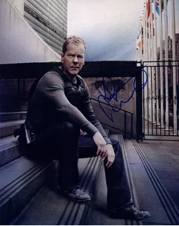 Kiefer Sutherland autograph