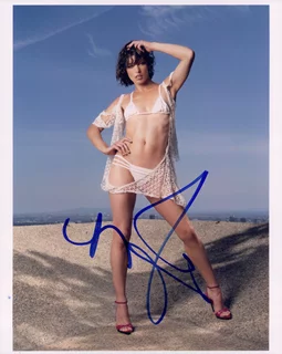 Milla Jovovich autograph