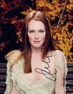 Julianne Moore autograph