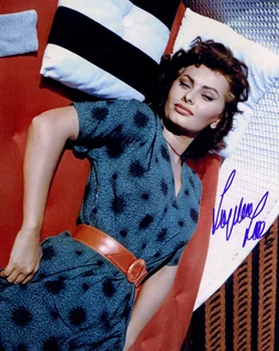 Sophia Loren autograph