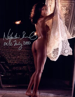 Neferteri Shepherd autograph