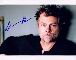 Channon Roe autograph