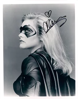 Alicia Silverstone autograph