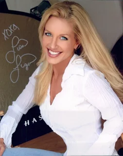 Lisa Ligon autograph