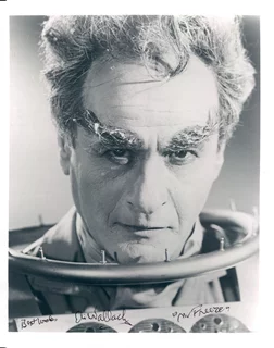 Eli Wallach autograph