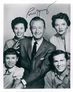 Robert Young autograph