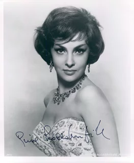 Gina Lollobrigida autograph