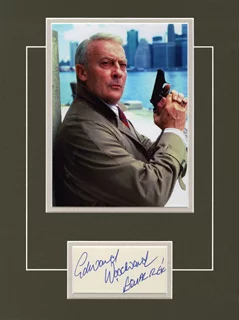 Edward Woodward autograph