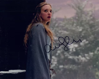 Amanda Seyfried autograph