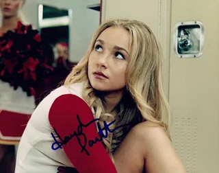Hayden Panettiere autograph