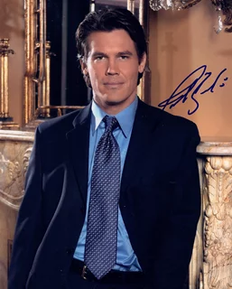 Josh Brolin autograph