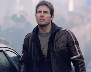 Tom Cruise autograph