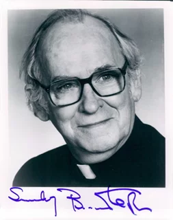 Barnard Hughes autograph