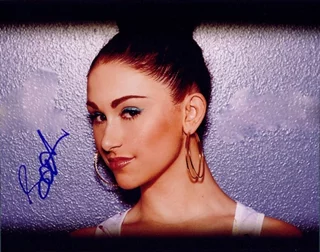 Sara Hackett autograph