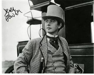 Derek Fowlds autograph