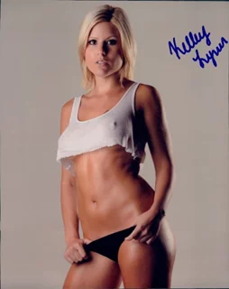 Kelley Lynn autograph