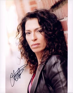 Claudia Ferri autograph