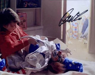 Oliver Robins autograph