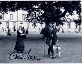 Shani Wallis autograph