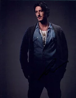 Eric Balfour autograph