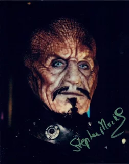 Stephen Macht autograph