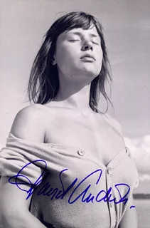 Harriet Andersson autograph