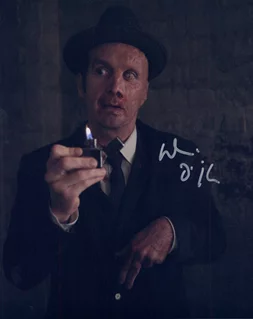 Denis O'Hare autograph