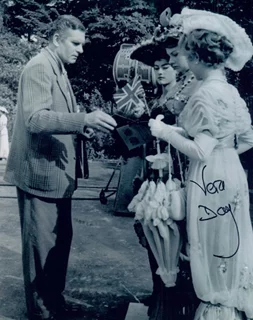 Vera Day autograph