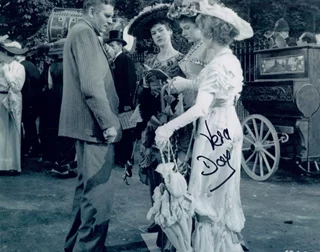 Vera Day autograph