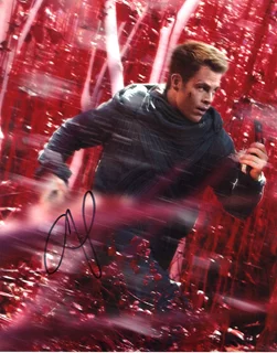 Chris Pine autograph