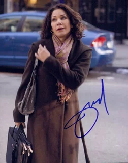 Daphne Rubin-Vega autograph