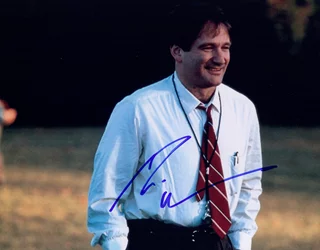 Robin Williams autograph