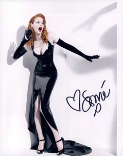 Esme Bianco autograph