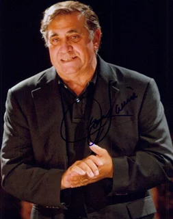 Dan Lauria autograph