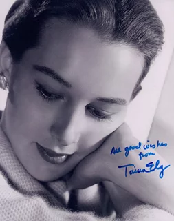 Taina Elg autograph